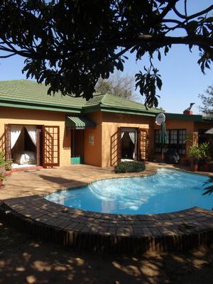 Guest House For Sale in Northmead, Benoni