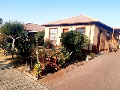 House For Sale in Midfields, Midrand