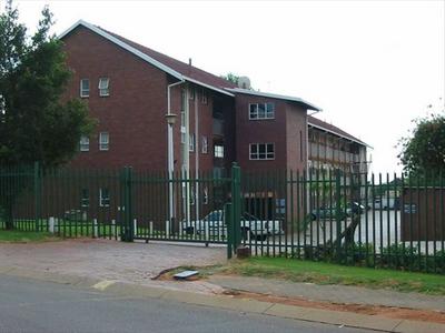 Apartment / Flat For Sale in Birchleigh, Kempton Park