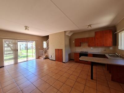 Townhouse For Sale in Edenvale, Edenvale