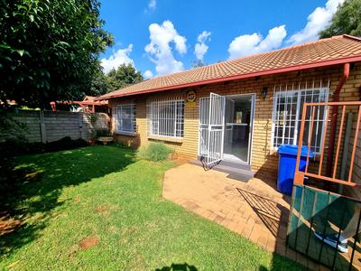 Townhouse For Sale in Die Wilgers, Pretoria