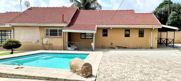 Property For Sale in Birchleigh North, Kempton Park