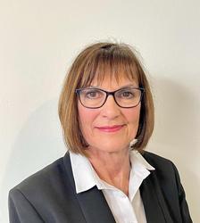Louise  Oosthuizen, estate agent