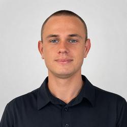 Dylan Jansen Van Vuuren, estate agent