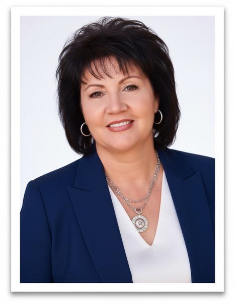 SARIE  SMIT, estate agent