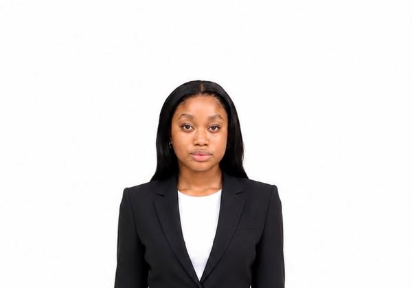 Buhle Maphanga, estate agent