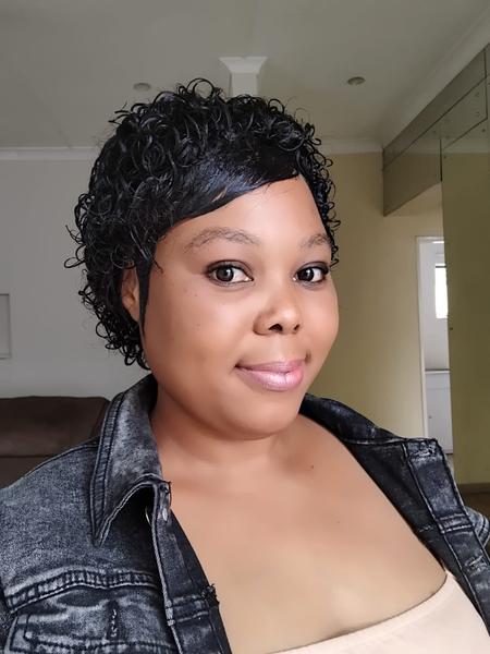 Nelly Xaba, estate agent