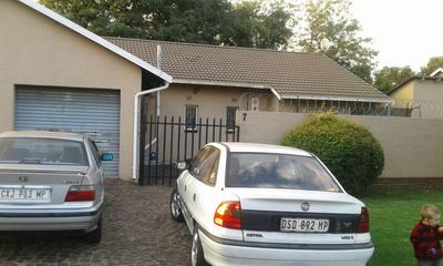 House For Sale in Cresslawn, Kempton Park