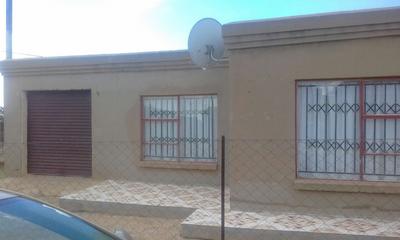 House For Sale in Duduza, Duduza