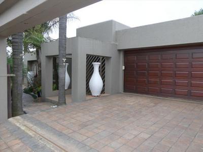 House For Sale in Blue Gill, Kempton Park
