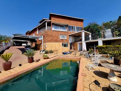 Double Story House For Sale in Murrayfield, Pretoria