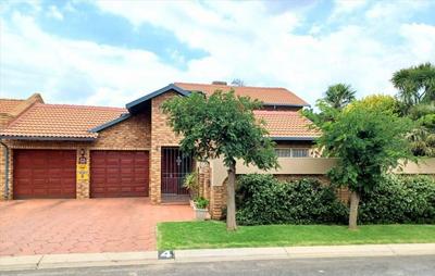 Cluster House For Sale in Farrarmere, Benoni