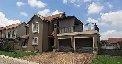 Cluster House For Sale in Eveleigh, Boksburg