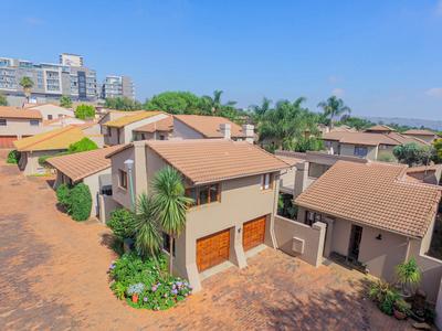 Cluster House For Sale in Bedfordview, Bedfordview