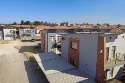 Townhouse For Sale in Rynfield, Benoni