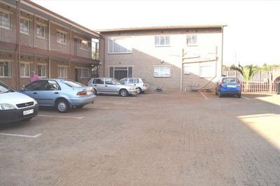 Townhouse For Sale in Witfield, Boksburg