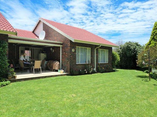 Townhouse For Sale in Sunward Park, Boksburg