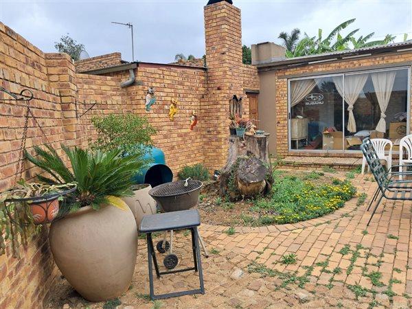 House For Sale in Kempton Park, Kempton Park
