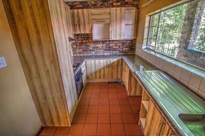 Apartment / Flat For Sale in Kempton Park, Kempton Park