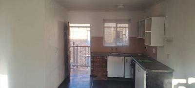 Apartment / Flat For Sale in Elspark, Germiston