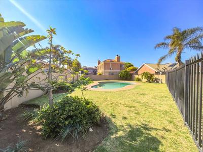 Townhouse For Sale in Kempton Park Ext 04, Kempton Park