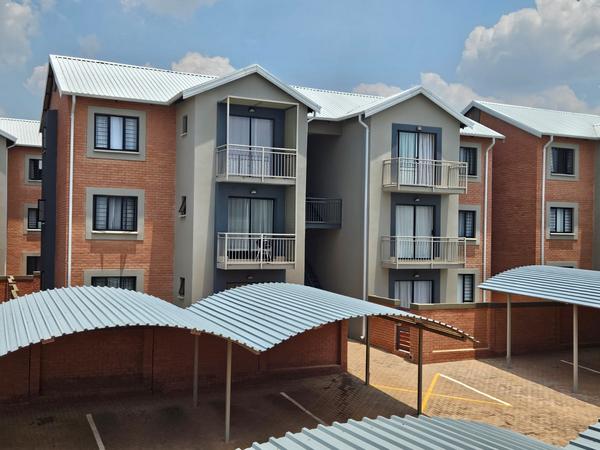 Apartment / Flat For Sale in Kameeldrift East, Pretoria