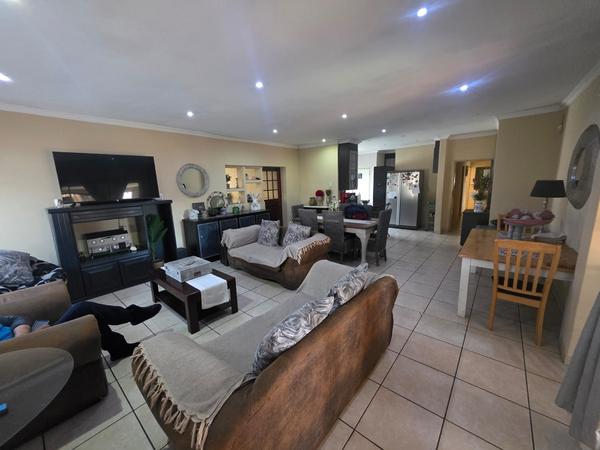 House For Sale in Vanderbijlpark, Vanderbijlpark